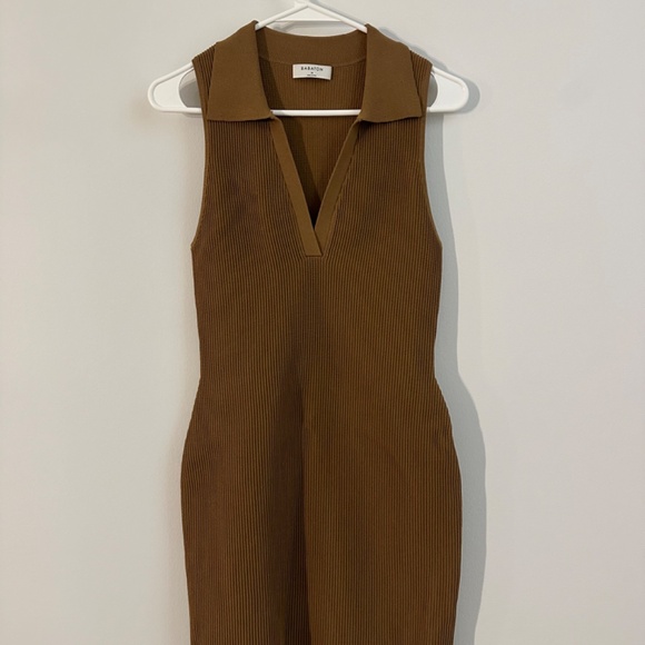 NEW ARITZIA SCULPT KNIT POLO DRESS - Picture 2 of 3